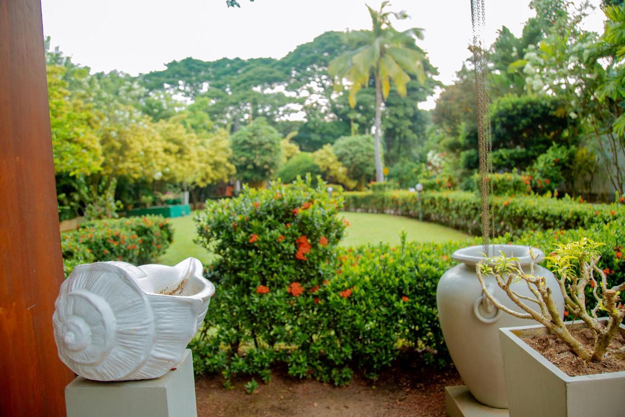 Rockery Villa Ayurveda 벤토타 외부 사진