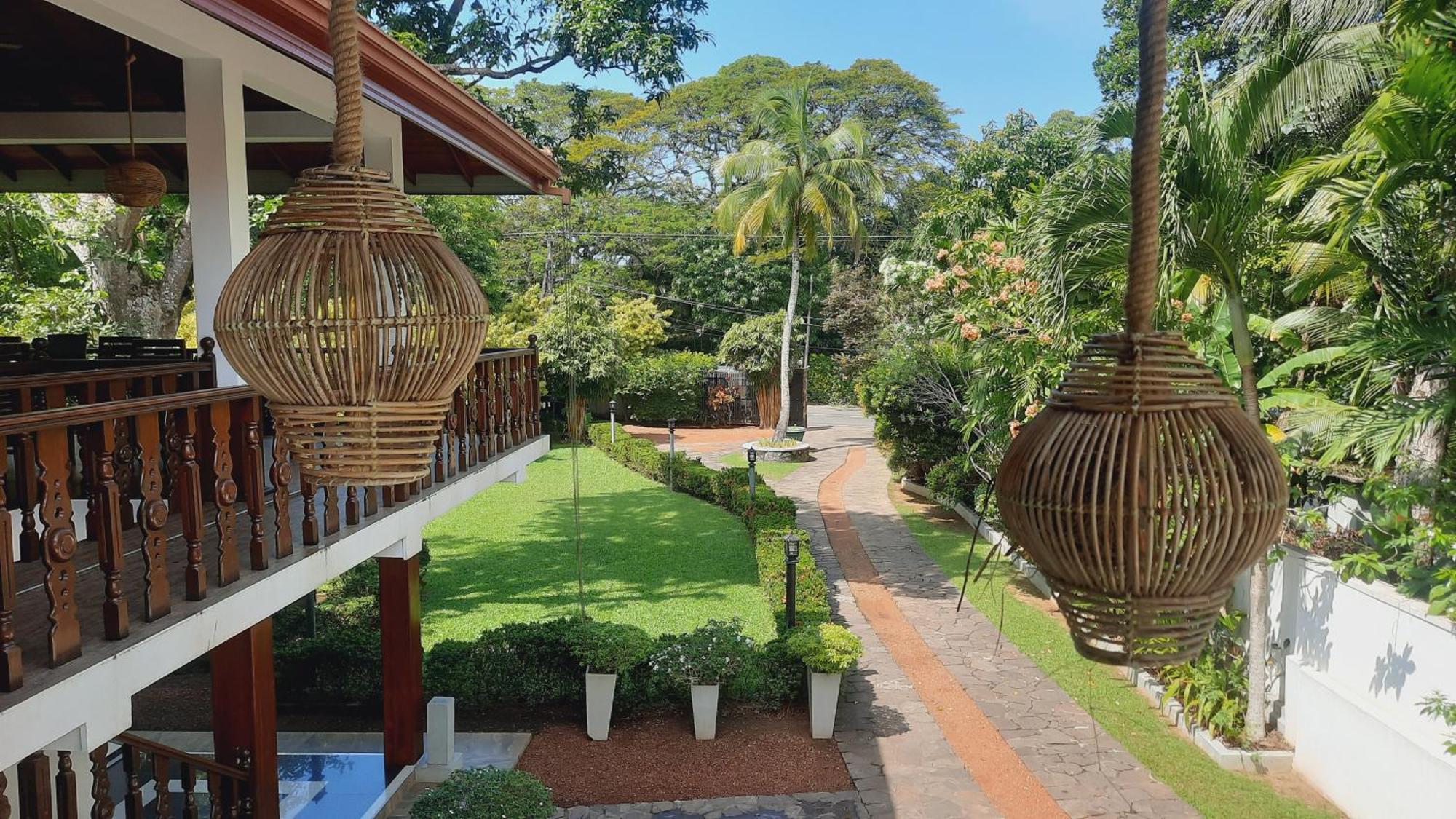 Rockery Villa Ayurveda 벤토타 외부 사진